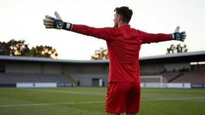 Exeter City held a minute's applause for former goalkeeper and coach Kevin Miller before their 0-0 draw with Tranmere...